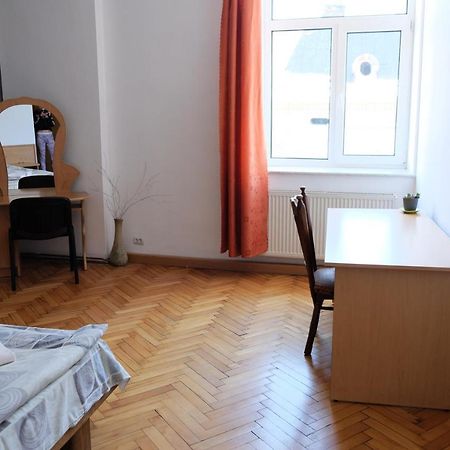 Apartment On Svobody Avenue Λβιβ Εξωτερικό φωτογραφία