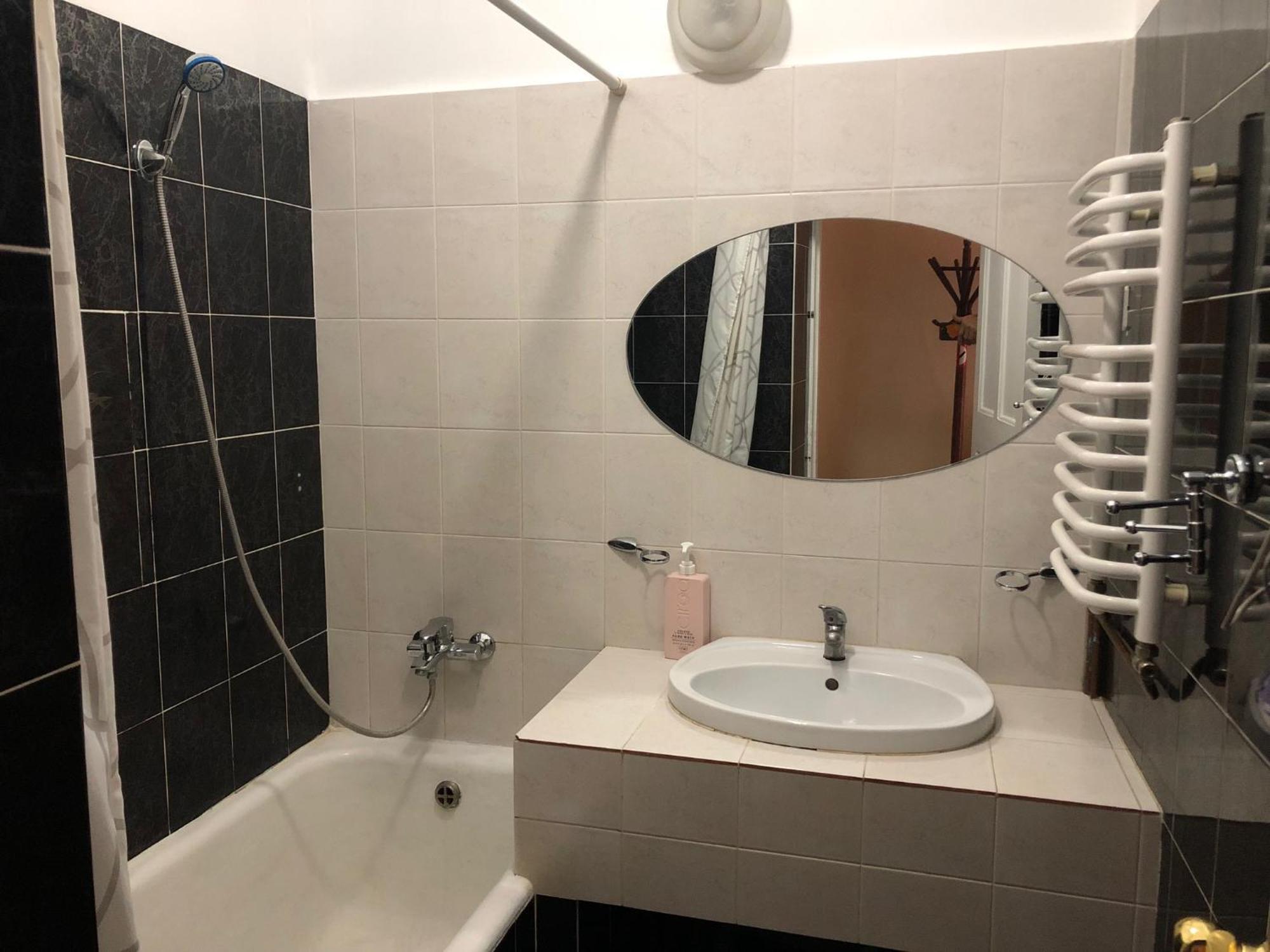 Apartment On Svobody Avenue Λβιβ Εξωτερικό φωτογραφία
