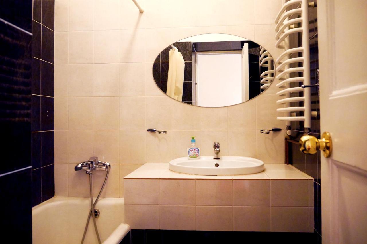 Apartment On Svobody Avenue Λβιβ Εξωτερικό φωτογραφία